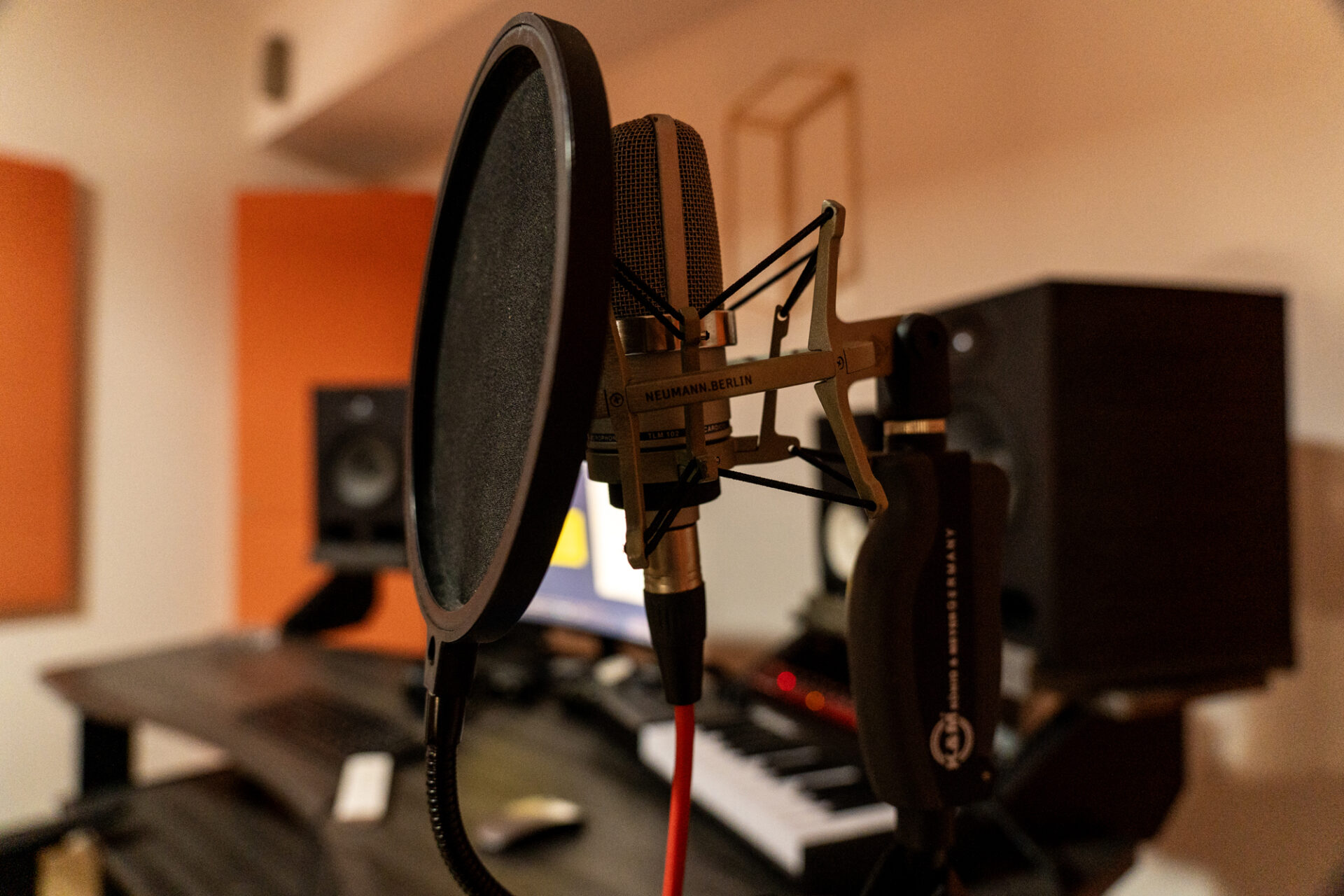 Cómo elegir el micrófono adecuado para estudio grabación