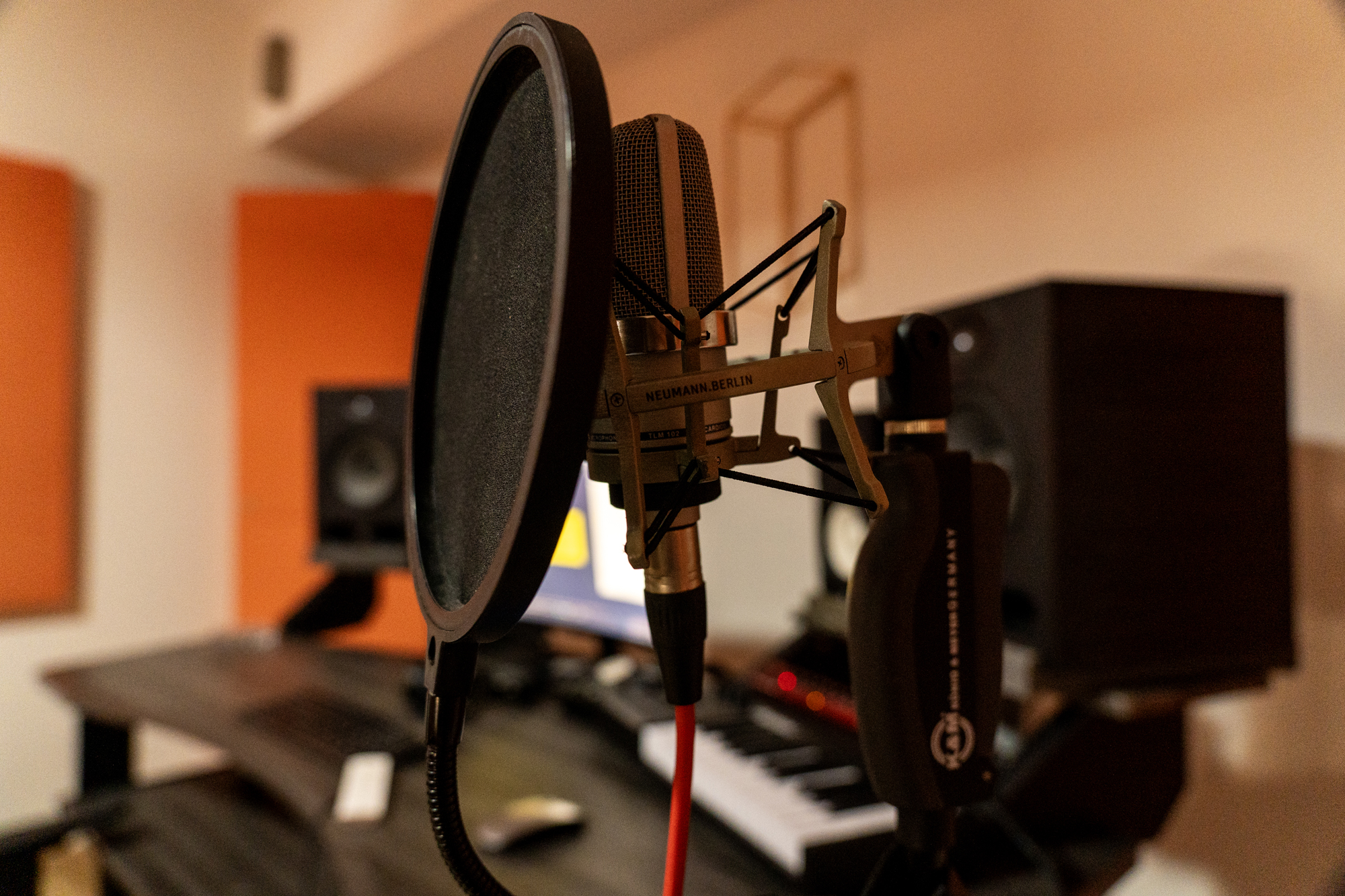 Cómo elegir el micrófono adecuado para estudio grabación